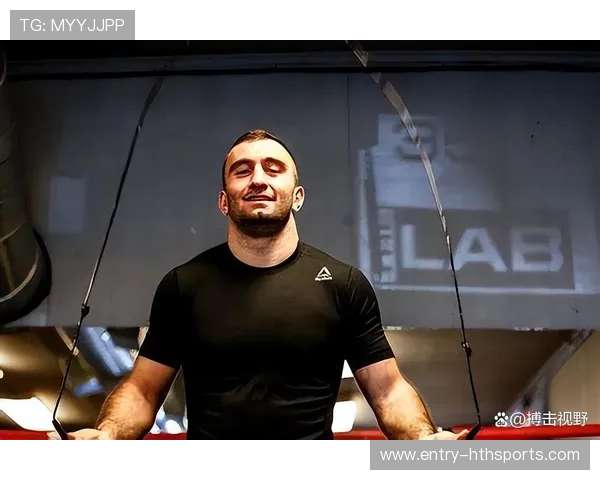 世界拳赛爆点：猛将KO对手三连胜