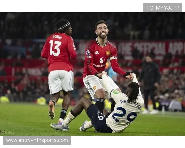 曼联大胜狼队，B费展现领袖风范，带领红魔重返前六