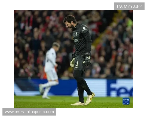 维尼修斯边路下底传中制造必进球机会：独具匠心的进攻利器